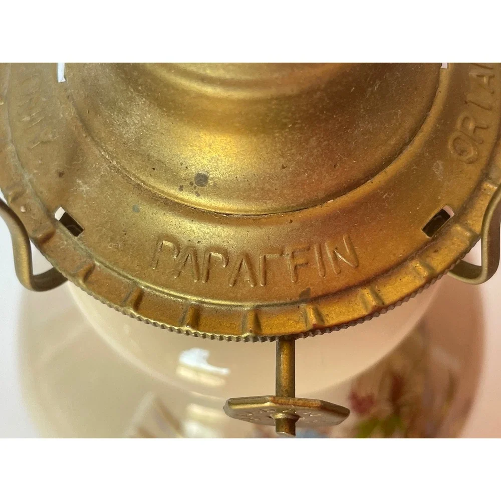 Vintage 1980 Kaadan Ltd Hurricane Oil Lamp Floral Design Cream Glass Brass 14